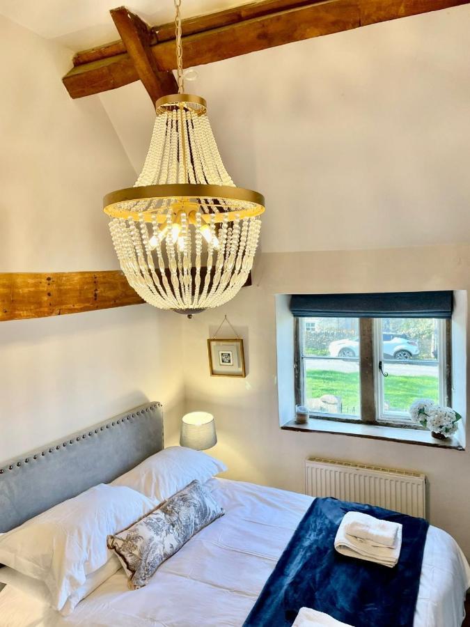 Hebe Cottage - Idyllic And Homely With Attention To Detail Atworth Екстериор снимка