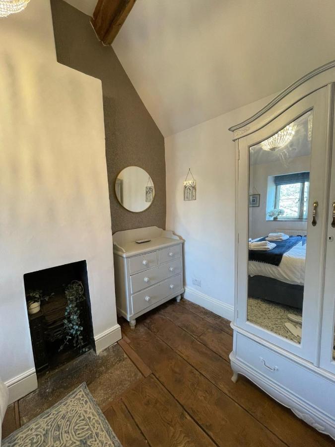 Hebe Cottage - Idyllic And Homely With Attention To Detail Atworth Екстериор снимка