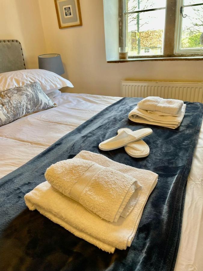 Hebe Cottage - Idyllic And Homely With Attention To Detail Atworth Екстериор снимка
